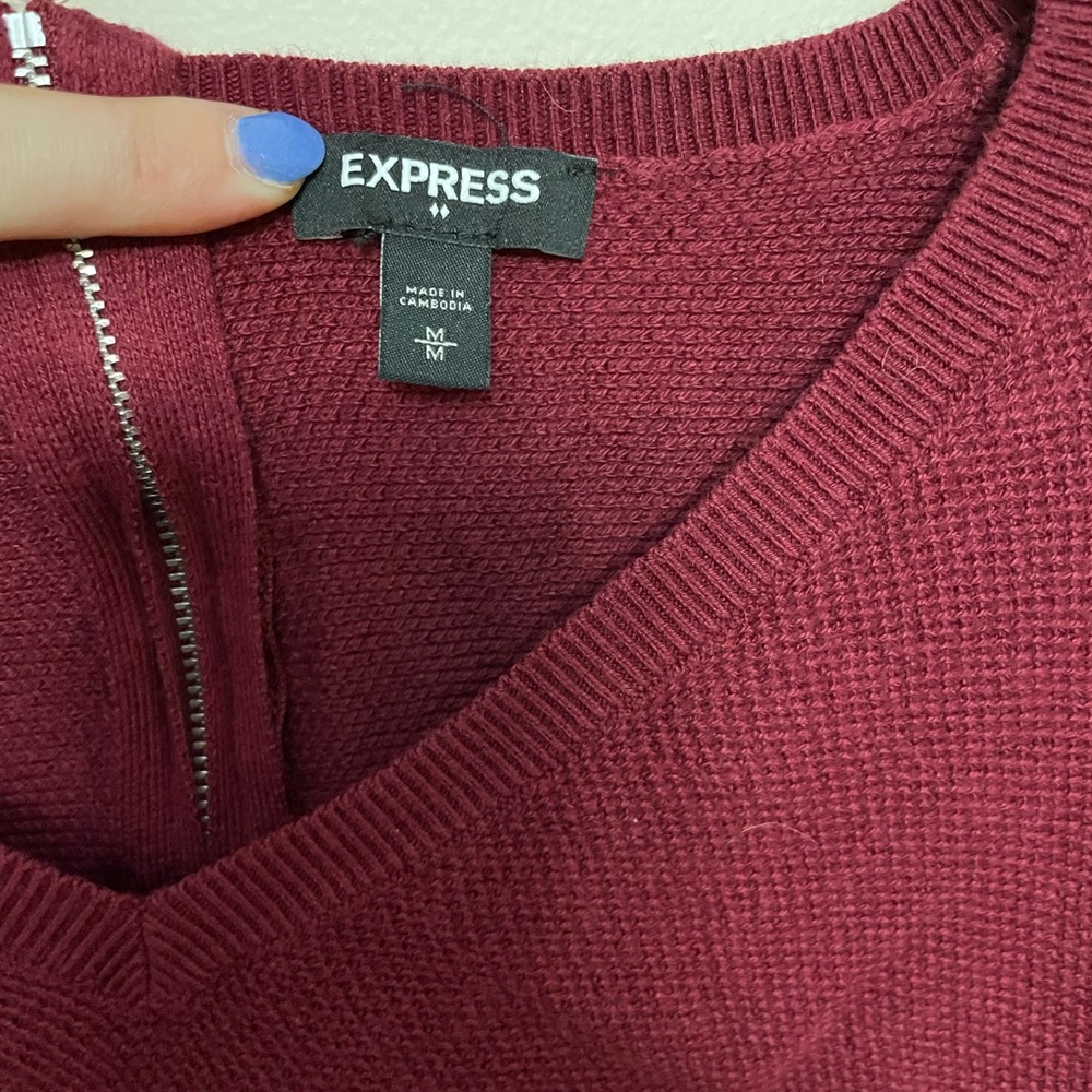 Sweater - Picture 4 of 4